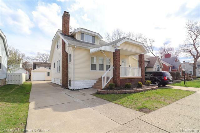 Property Photo:  22227 Nona Street  MI 48124 