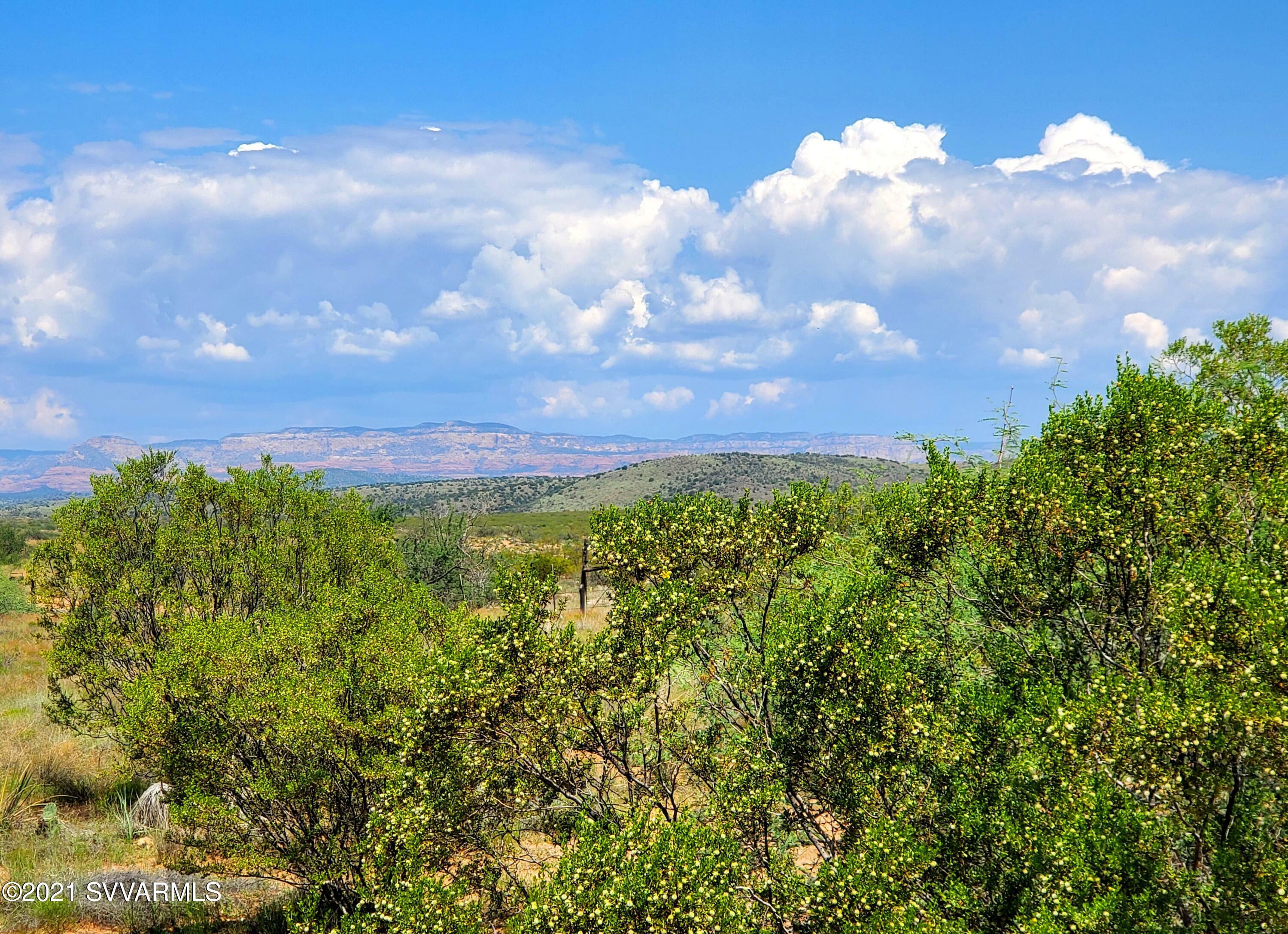 Property Photo: 800 N Merritt Ranch Rd AZ 86325