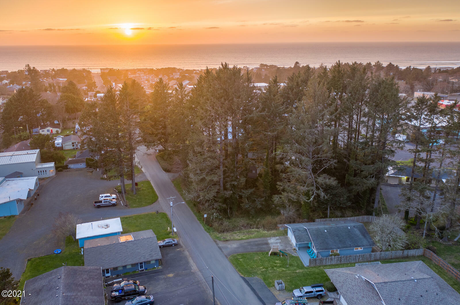 Property Photo:  2125 NE 21st Street  OR 97367 