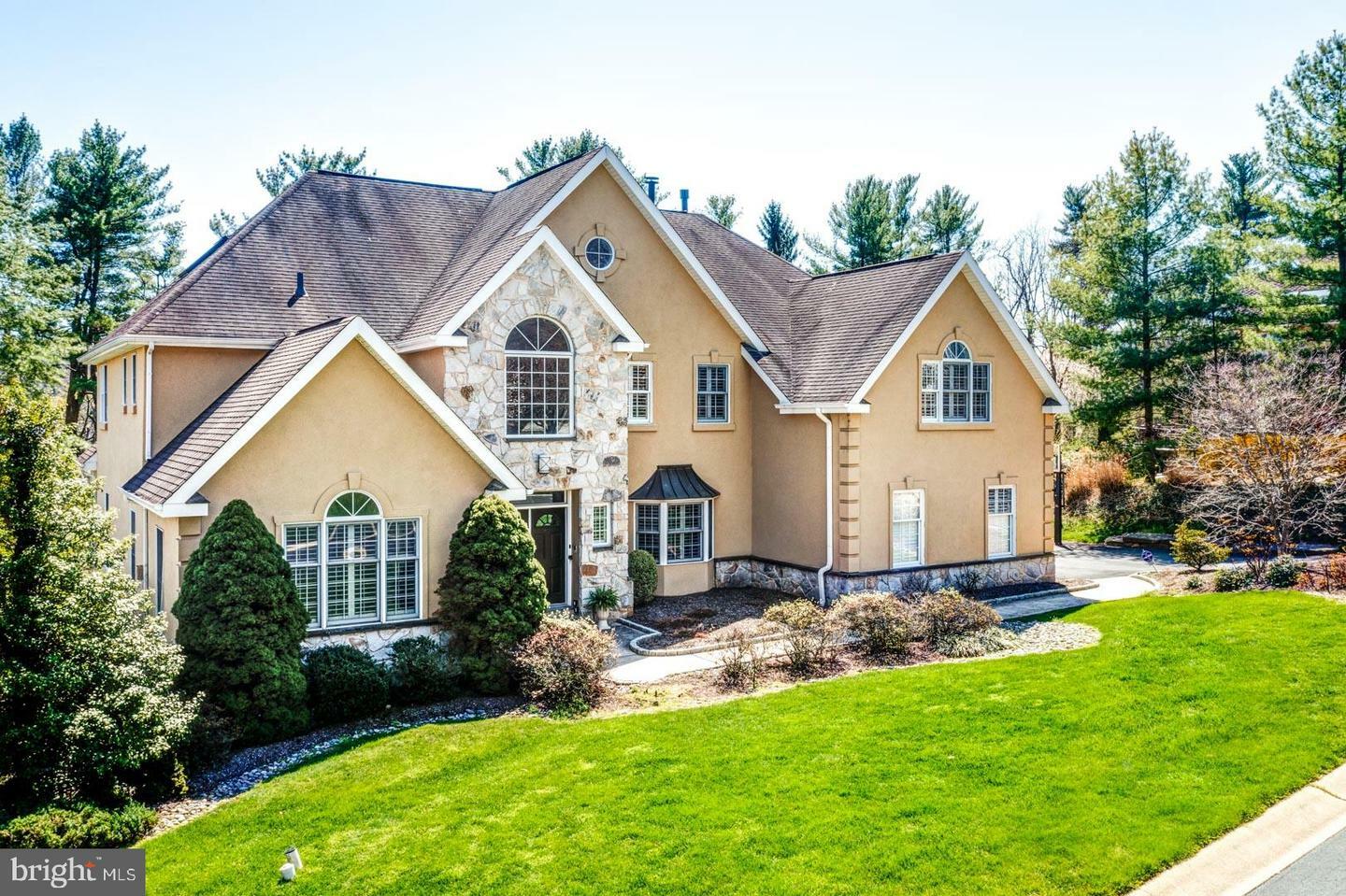 Property Photo: 1207 Gulph Creek Drive PA 19087