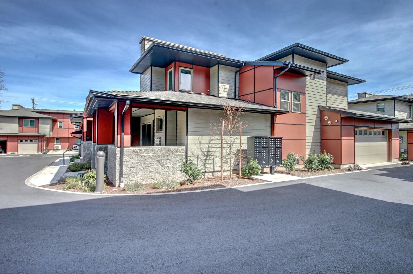 Property Photo: 49 S Mountain Avenue OR 97520