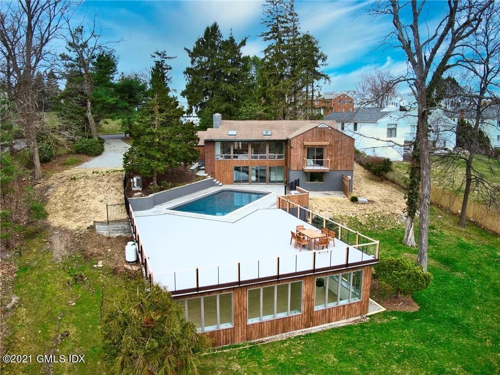 Property Photo:  47 Wallacks Lane  CT 06902 