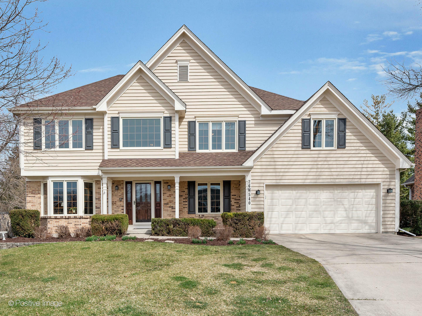 Property Photo: 26W540 Siefert Court IL 60190