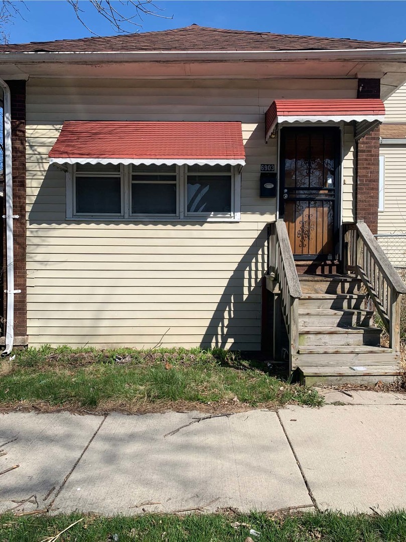 Property Photo: 6903 S Woodlawn Avenue IL 60637