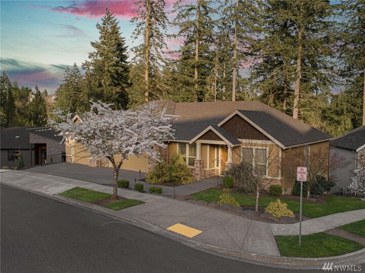 Property Photo: 730 S 19th Place WA 98642