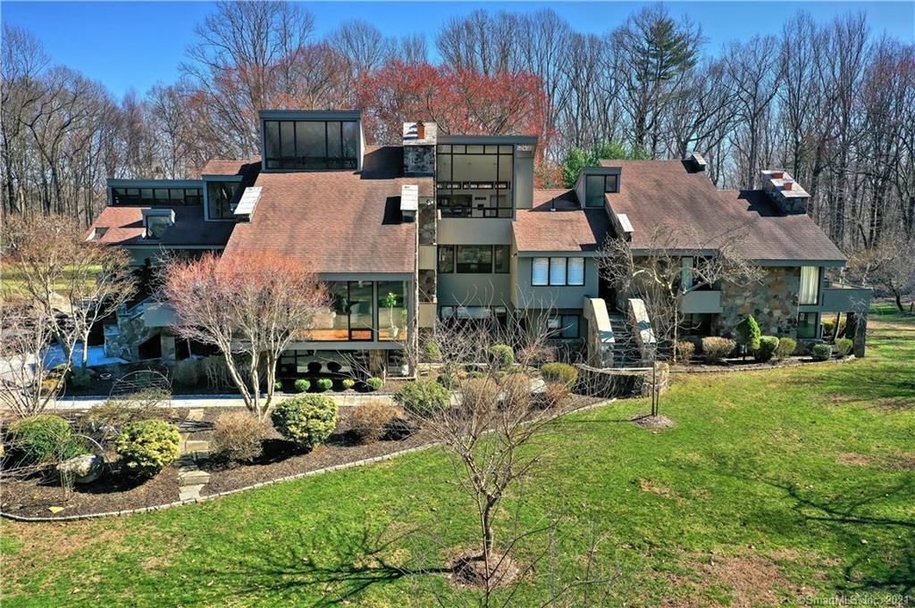 Property Photo: 25 Lilac Lane CT 06612