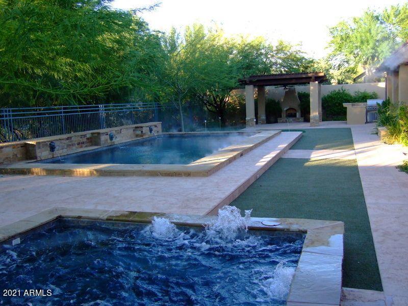 8334 E Tailfeather Drive  Scottsdale AZ 85255 photo