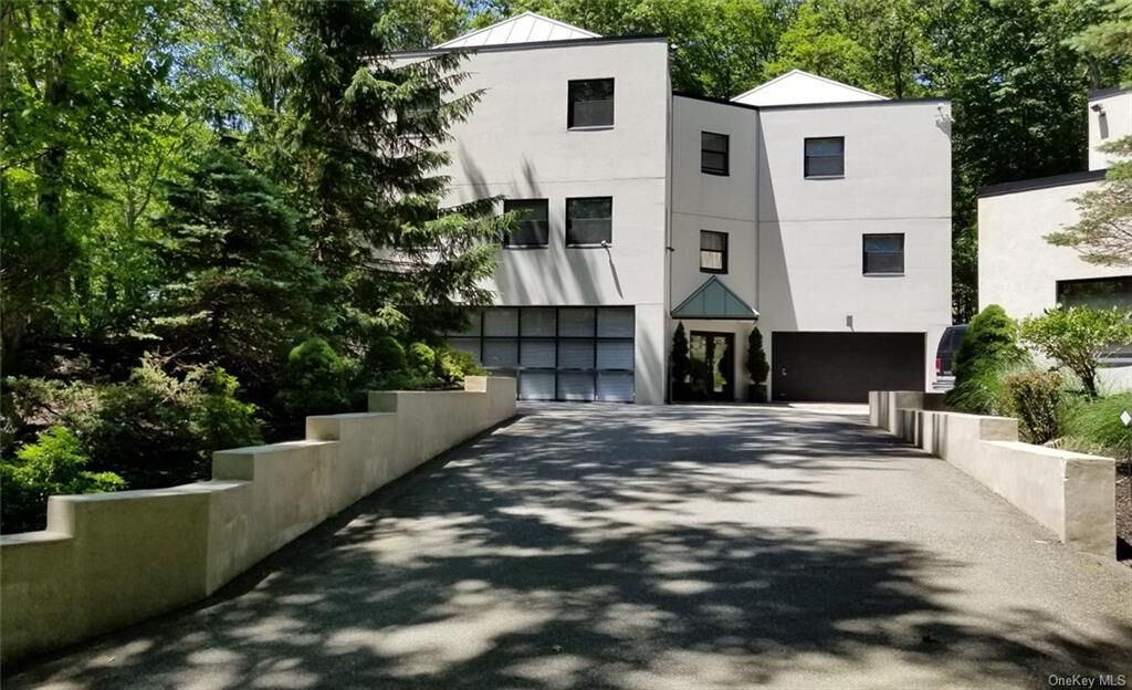 Property Photo:  410 Old West Point Road W  NY 10524 
