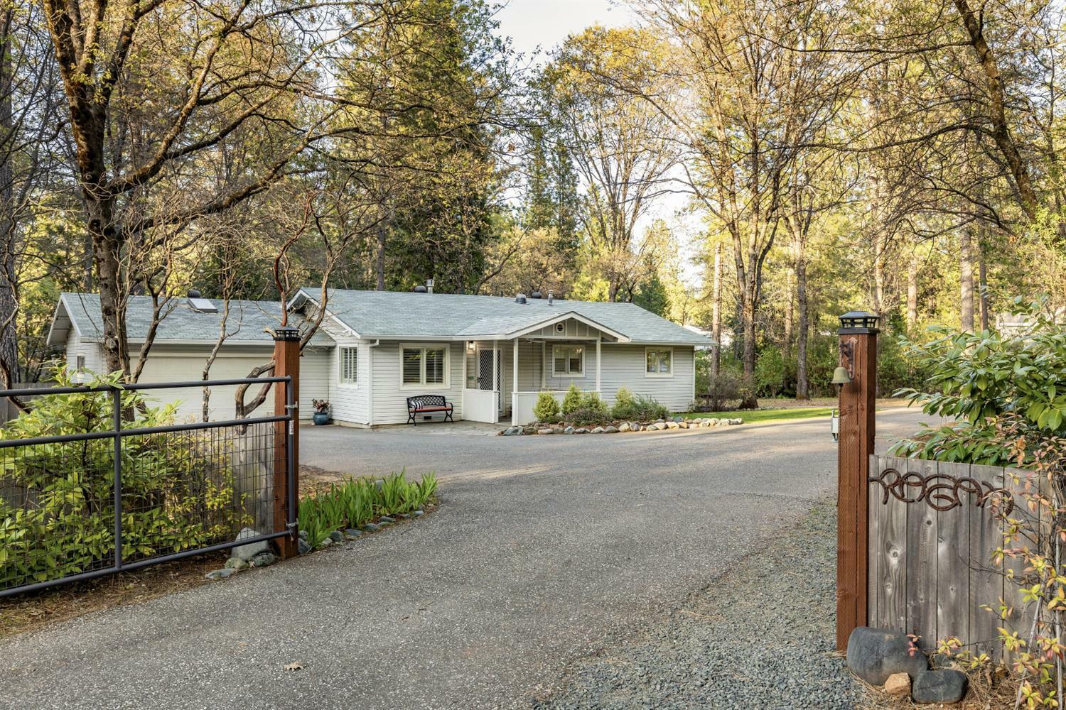 Property Photo: 10995 Lovas Court CA 95945