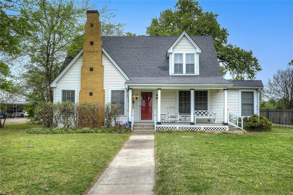 Property Photo:  714 Houston Street  TX 75482 