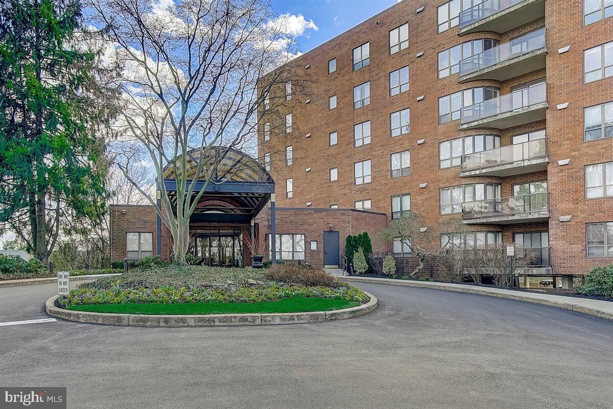 Property Photo: 100 Breyer Drive 4N PA 19027