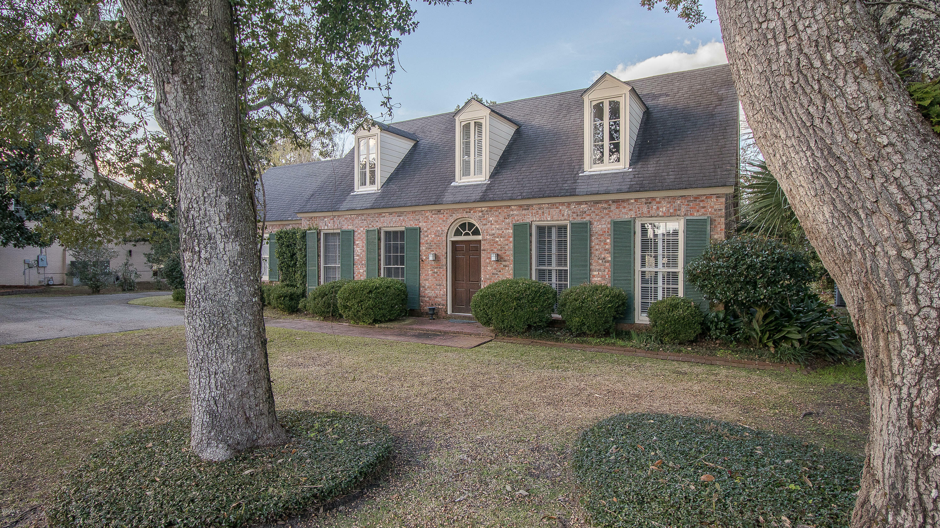 Property Photo: 9 Mockingbird Lane MS 39507