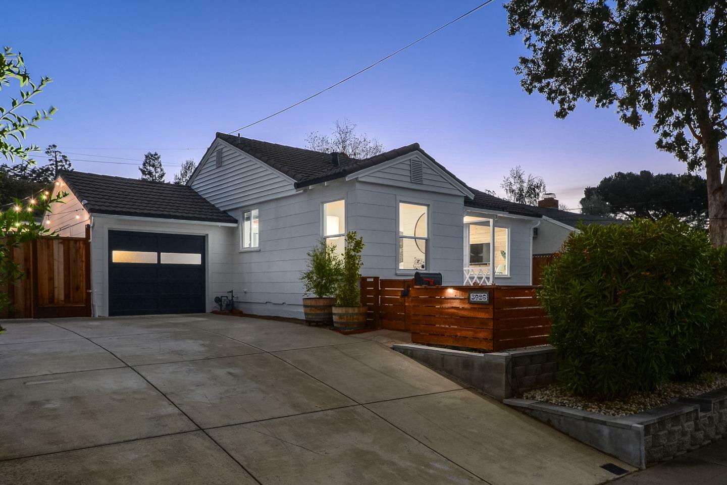 Property Photo:  3926 Donner Street  CA 94403 