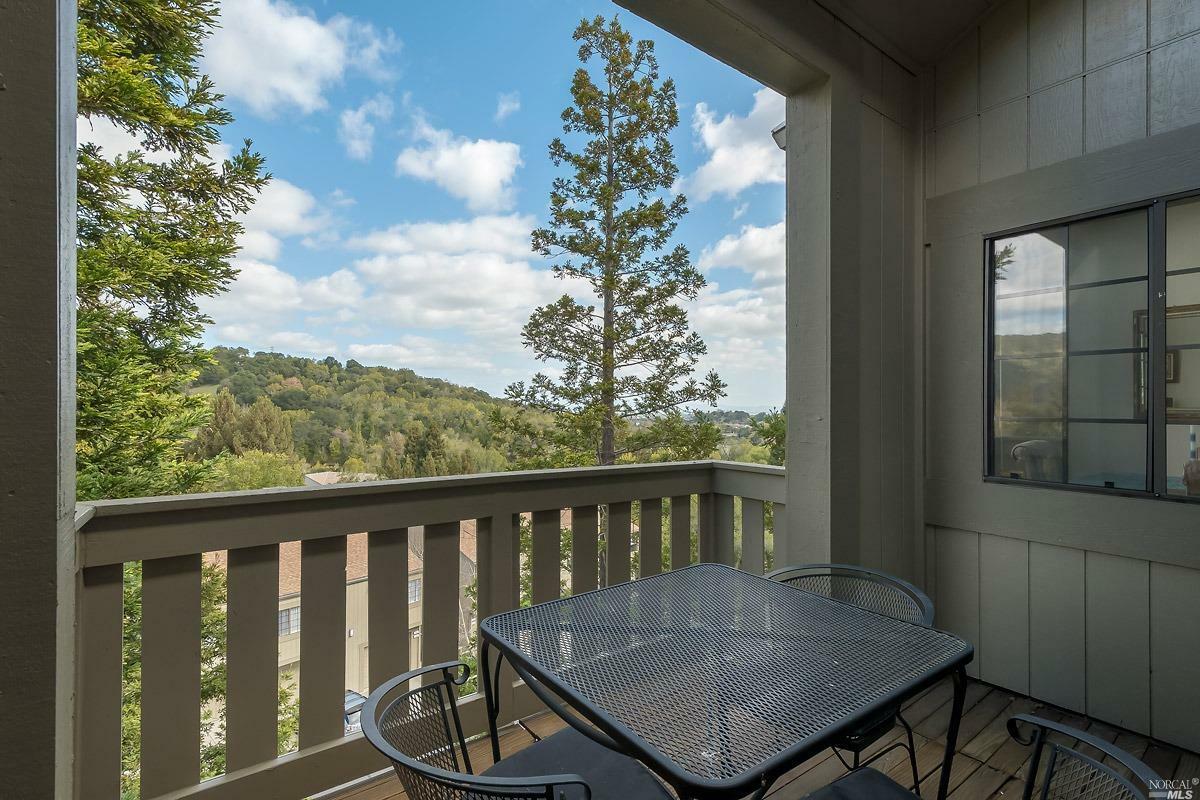 Property Photo: 114 Redhawk Road CA 94949