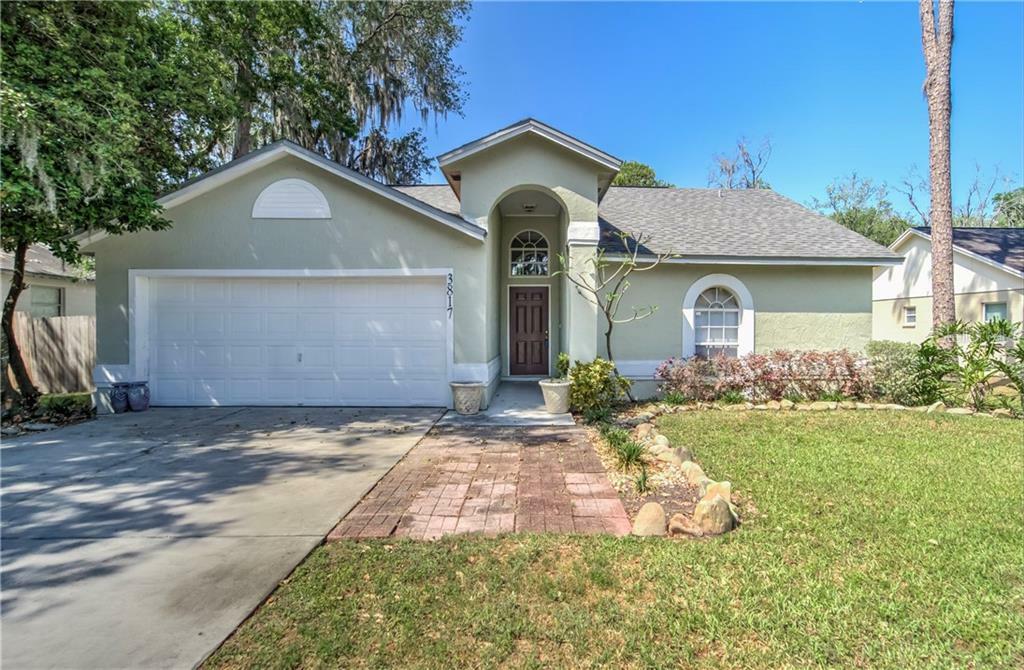 Property Photo:  3817 Creek Way Court  FL 33563 