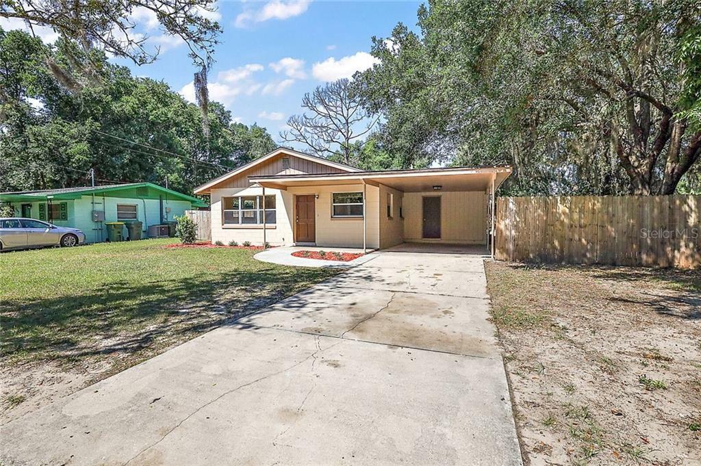 Property Photo:  203 Louis Street  FL 34748 