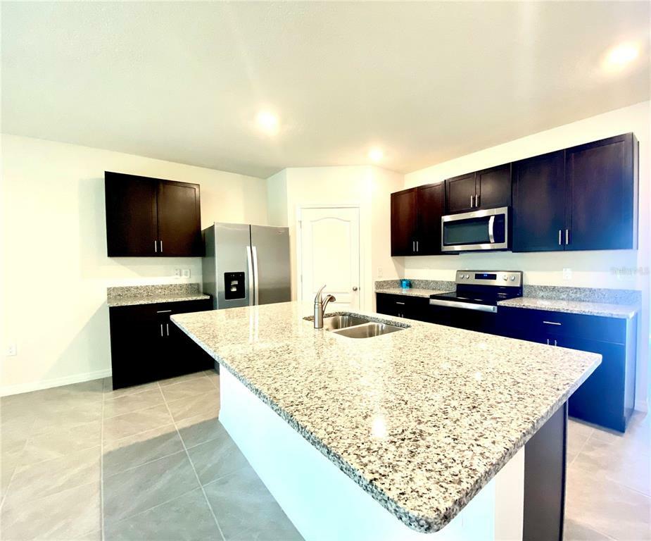 Property Photo:  160 Victoria Oaks Boulevard  FL 32724 