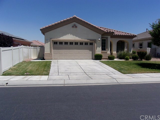 19273 Galloping Hill Road  Apple Valley CA 92308 photo