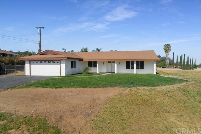 Property Photo:  15501 Golden Star Avenue  CA 92506 