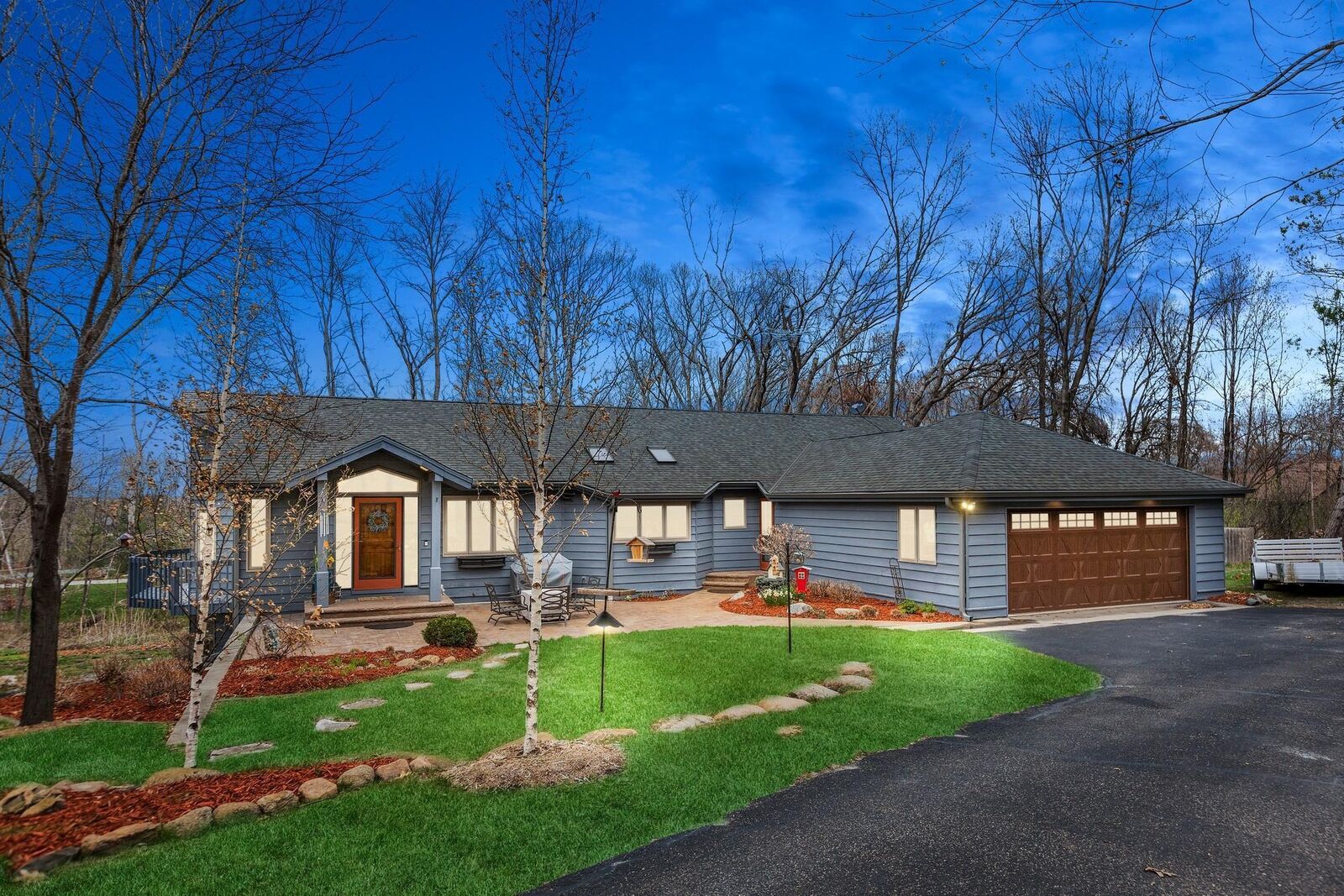 Property Photo: 4595 Telemark Road MN 55019