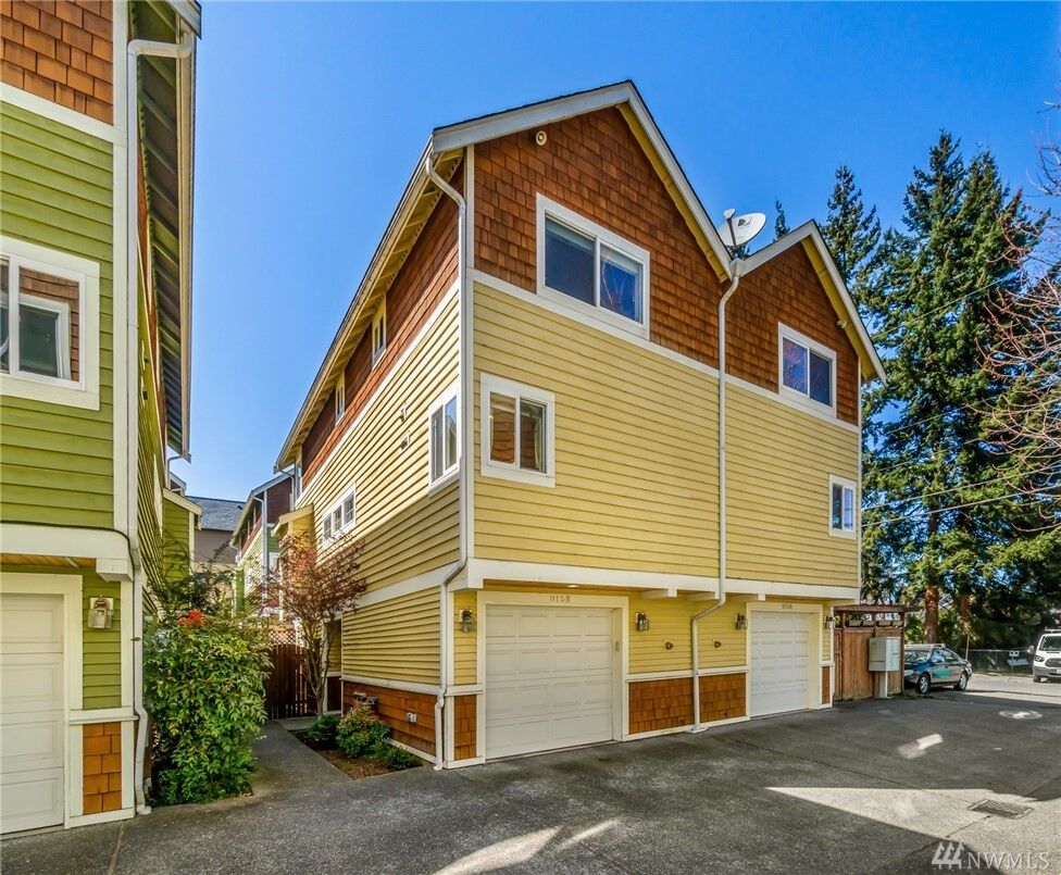 Property Photo:  815 NW 97th St B  WA 98117 