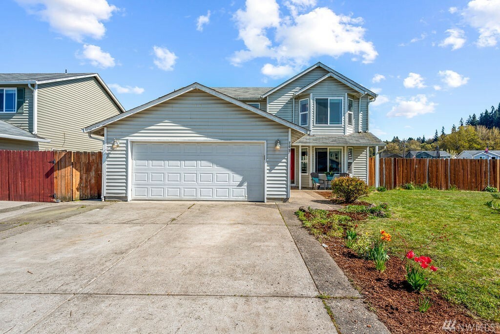 Property Photo:  209 Adams Dr  WA 98626 