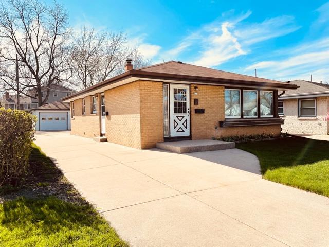 Property Photo: 937 S 91st St WI 53214