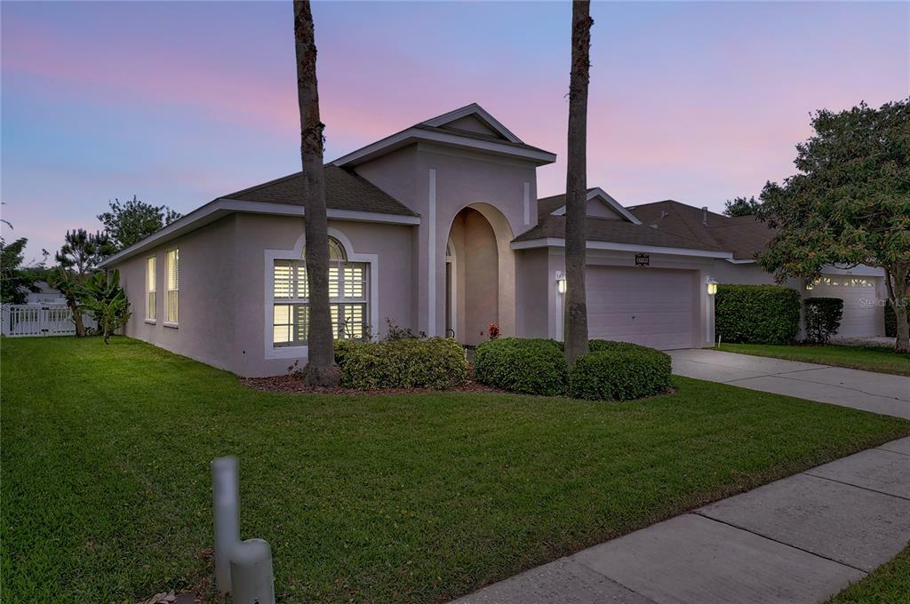 Property Photo:  27106 Arrowbrook Way  FL 33544 