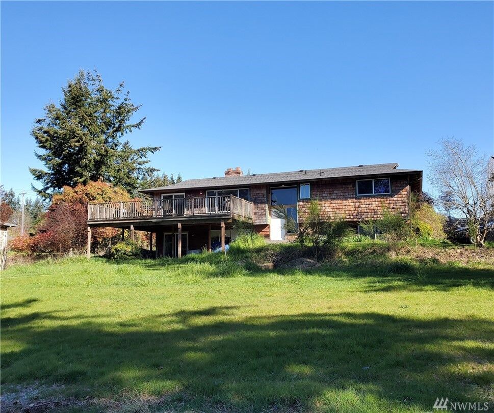 Property Photo: 6108 24th St NW WA 98335