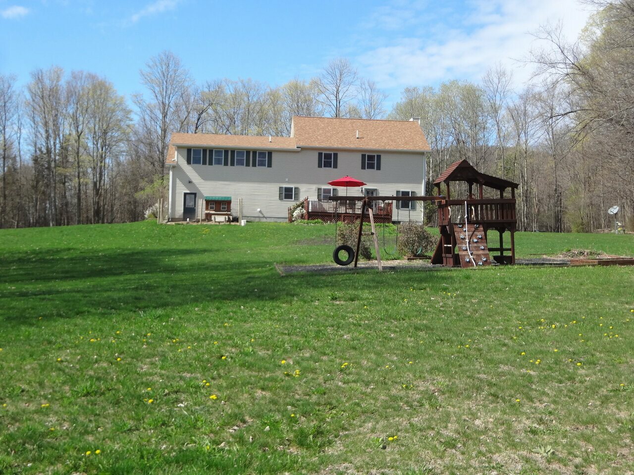 Property Photo:  470 Place Road West  VT 05461 