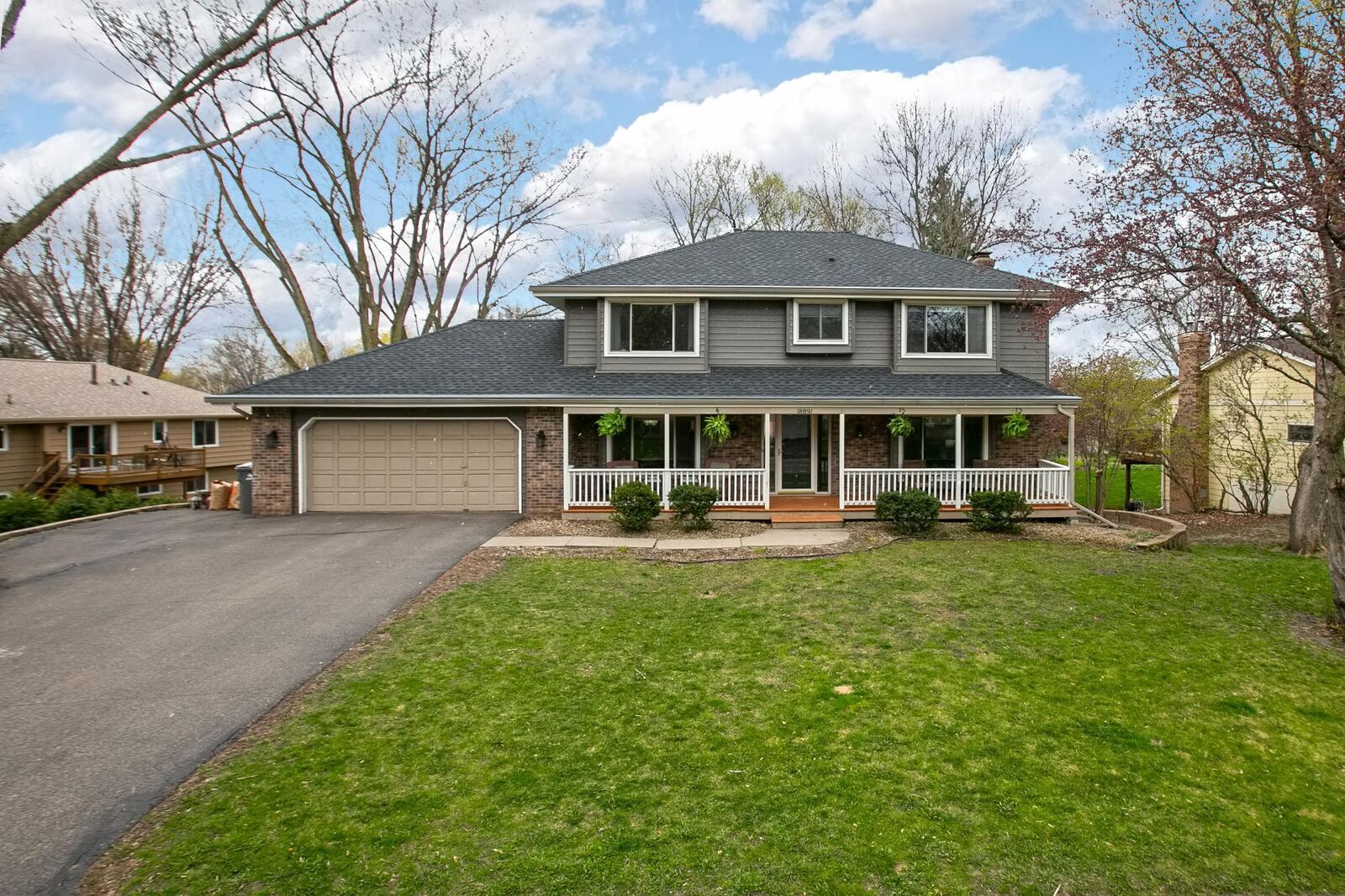 Property Photo:  18891 Maple Leaf Drive  MN 55346 