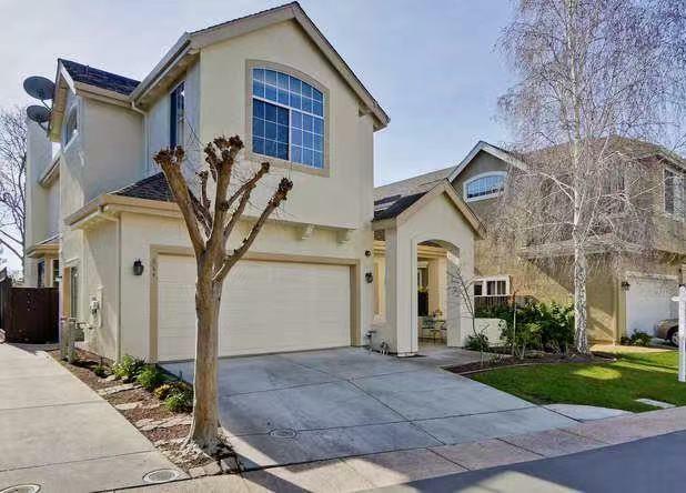 Property Photo:  684 Windsor Terrace  CA 94087 