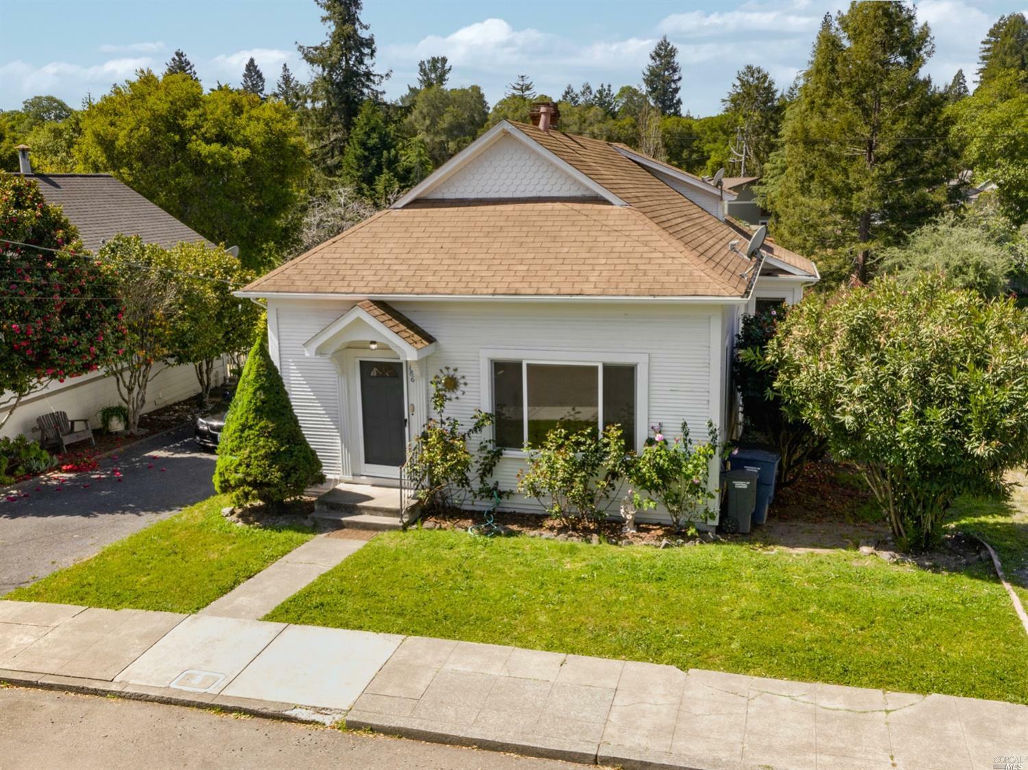 Property Photo: 186 Florence Avenue CA 95472