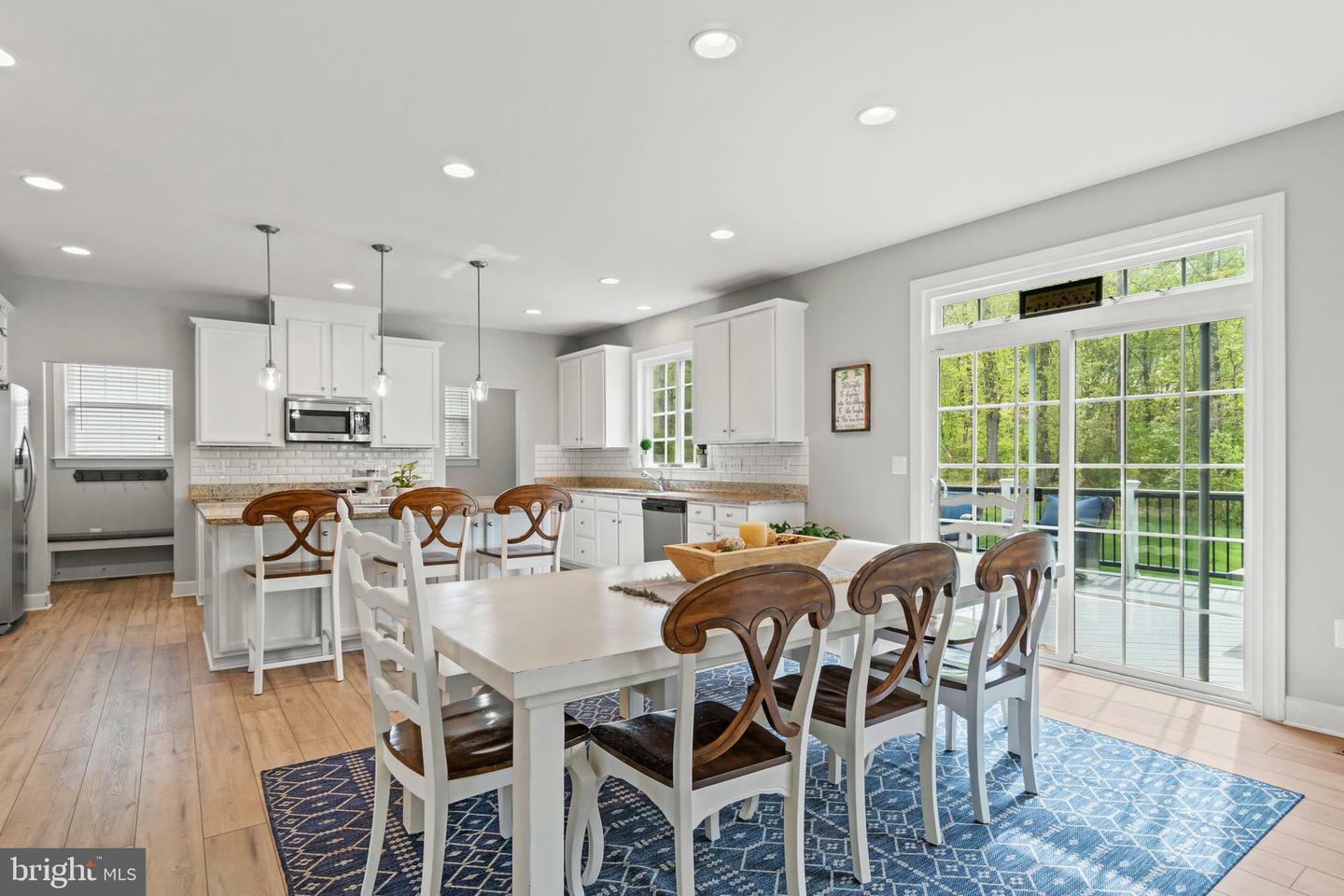 Property Photo: 6753 Leopolds Trail VA 20169
