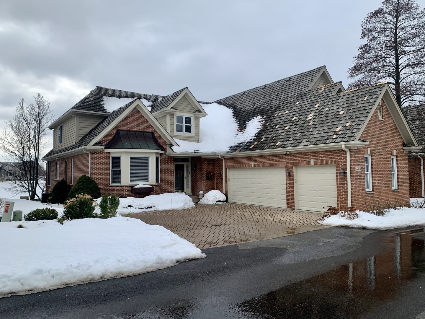 Property Photo: 22097 W Vernon Ridge Drive IL 60060