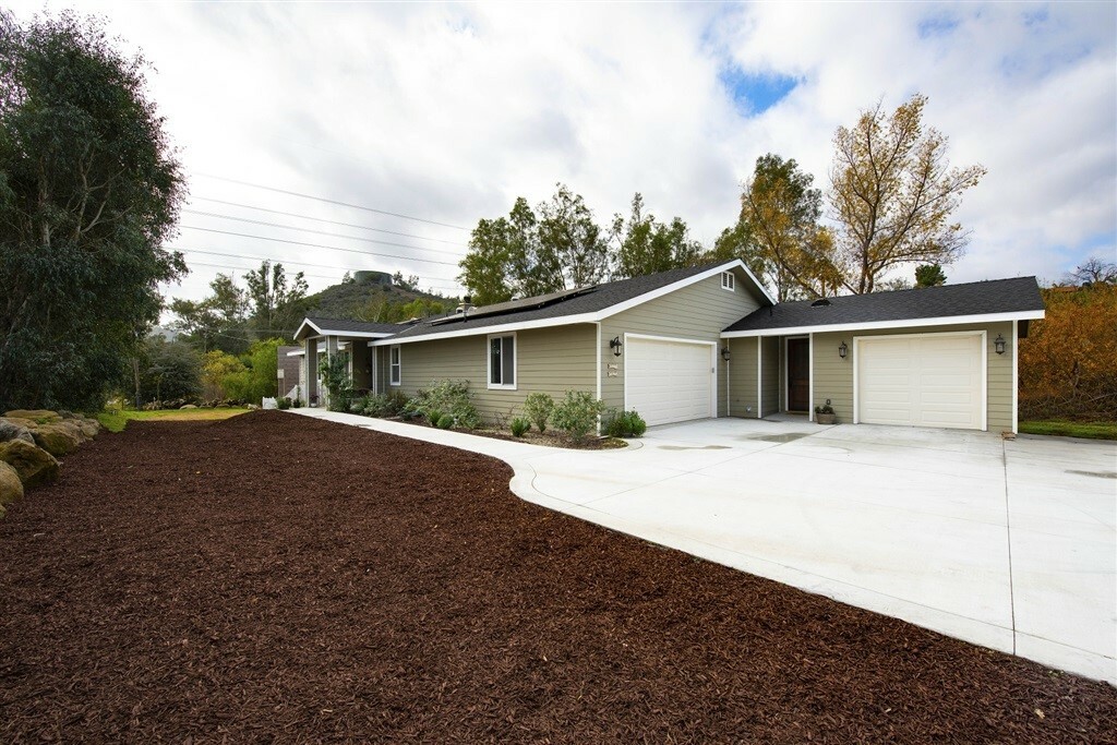 Property Photo: 2400 Kauana Loa Dr. CA 92029