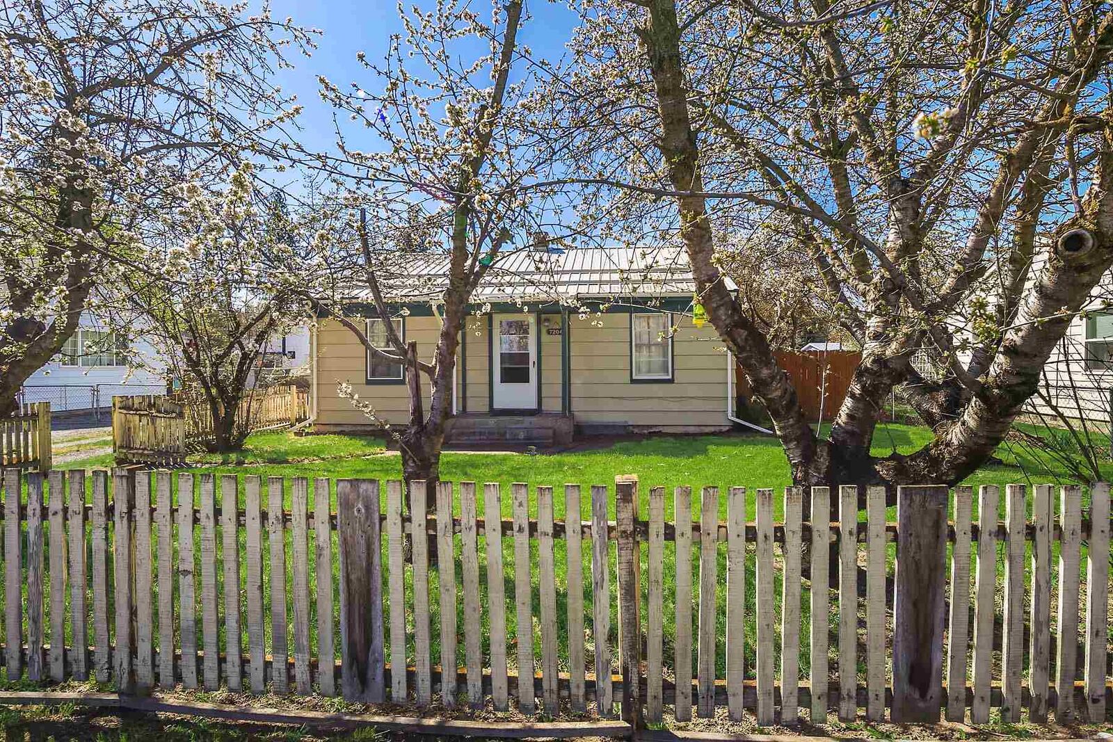 Property Photo: 7204 E 7th Ave WA 99212-0585