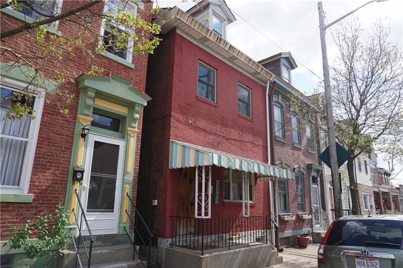 Property Photo:  5260 Carnegie St  PA 15201 