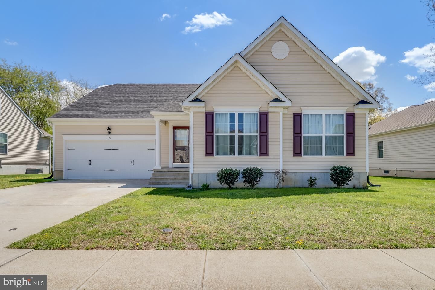 Property Photo:  121 Bur Oak Drive  DE 19977 