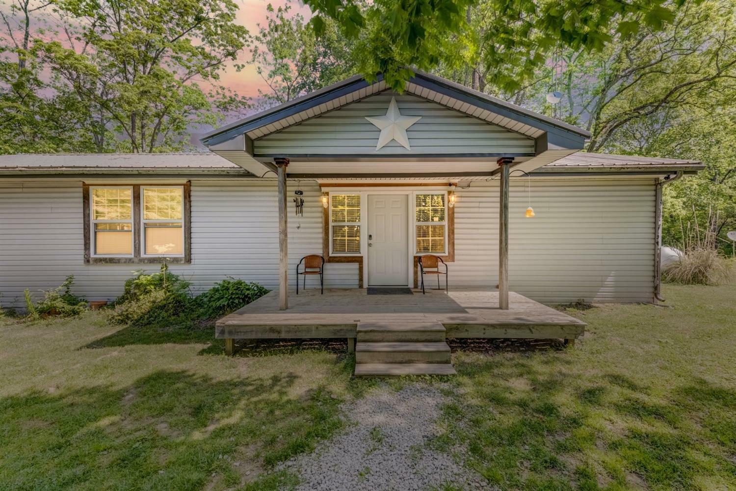 Property Photo: 7345 Pondlick Rd OH 45679