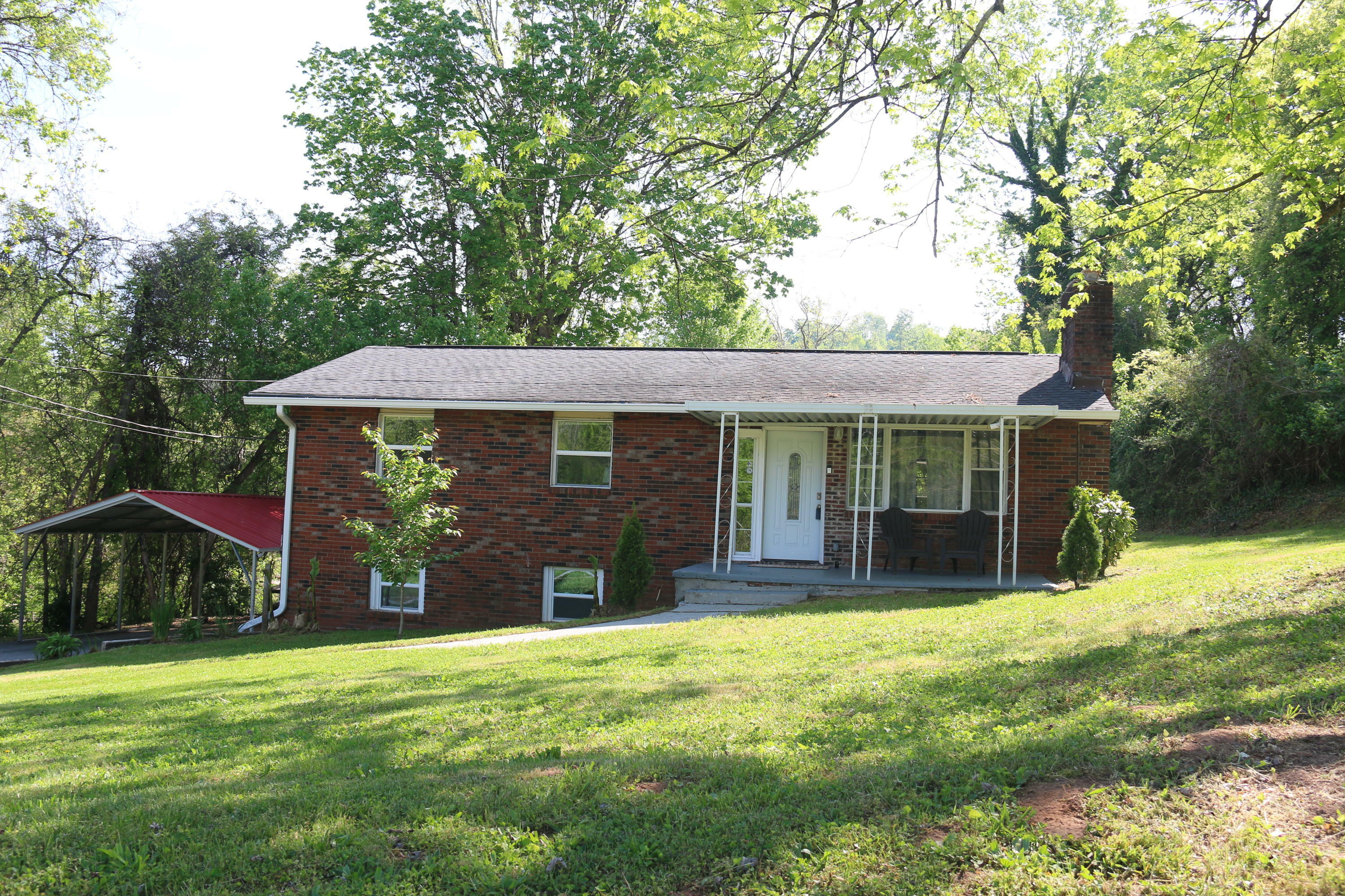 Property Photo:  3906 Cruze Rd  TN 37920 