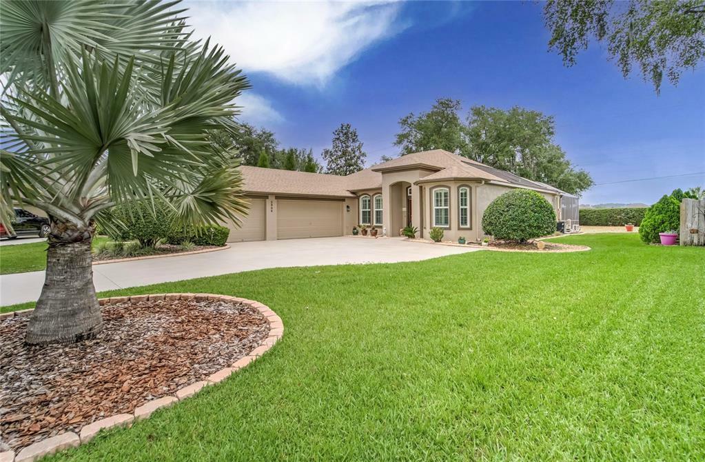 Property Photo:  2904 Laurel Meadow Court  FL 33566 