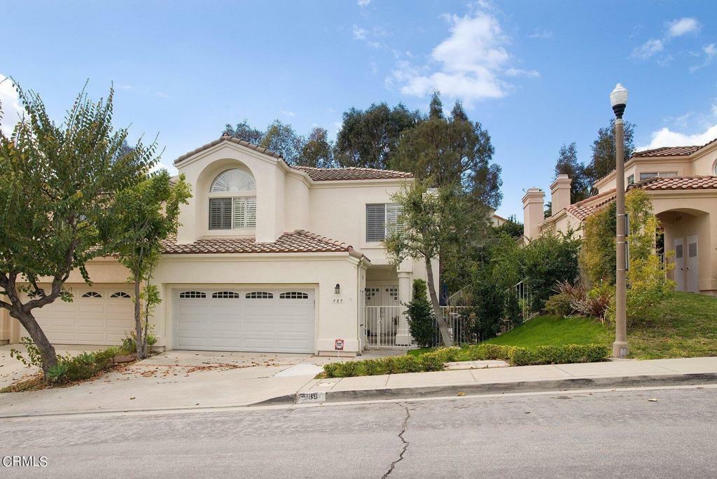 Property Photo: 989 Calle La Primavera CA 91208