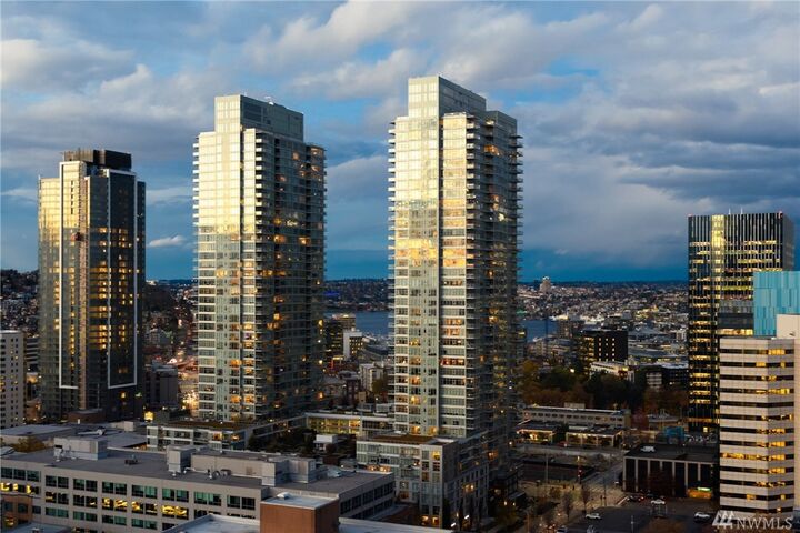 583 Battery St 402N  Seattle WA 98121 photo