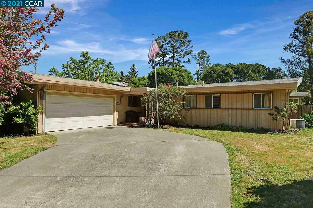 Property Photo: 2420 Tomar Ct CA 94564
