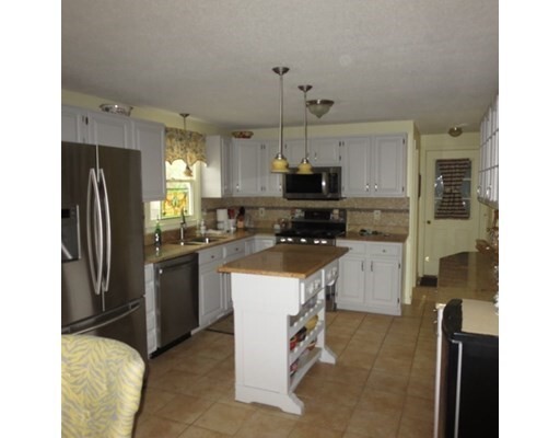 Property Photo: 113 Pilling St MA 01832