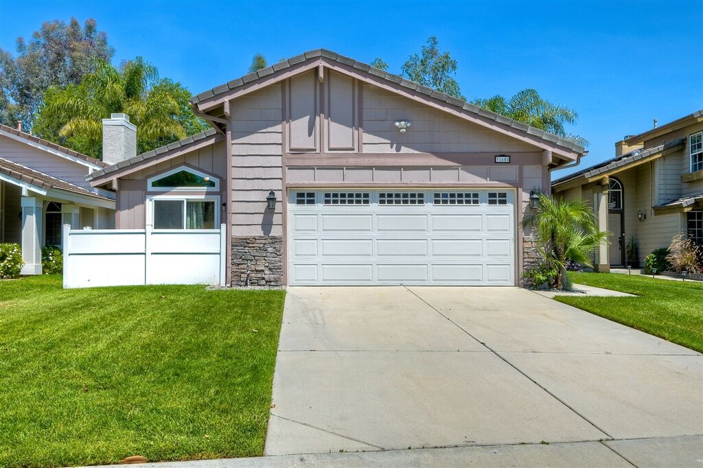 Property Photo: 31608 Corte Salinas CA 92592