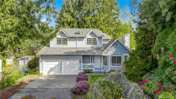 Property Photo: 1566 NE 171st St WA 98155
