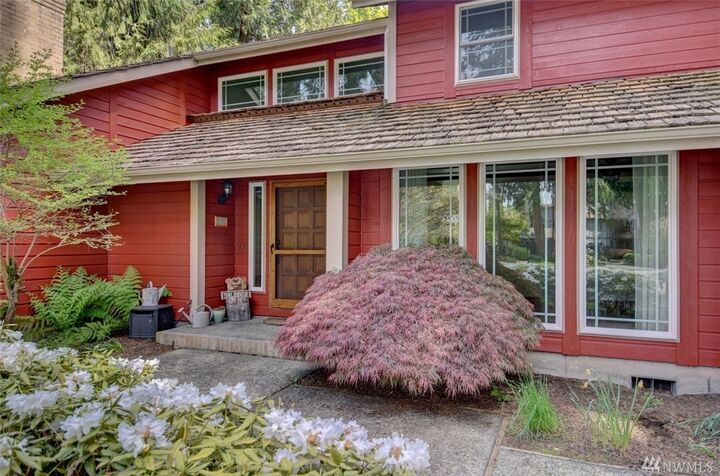 Property Photo: 7206 Twin Cedar Lane SE WA 98501