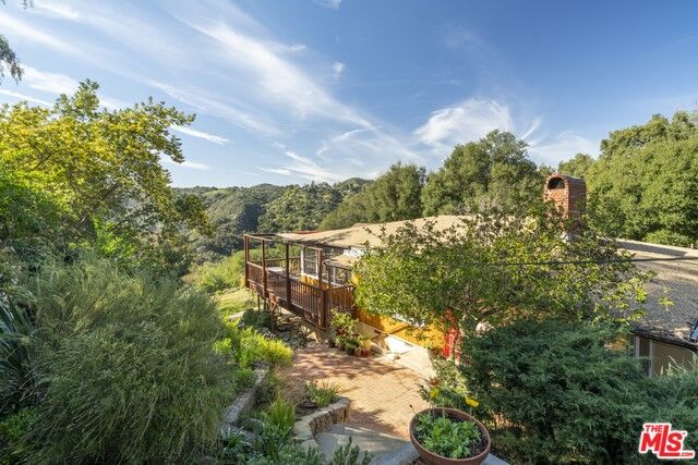 20756 Hillside Drive  Topanga CA 90290 photo